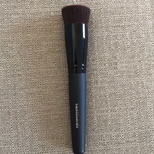 bareMinerals Perfecting Face Brush